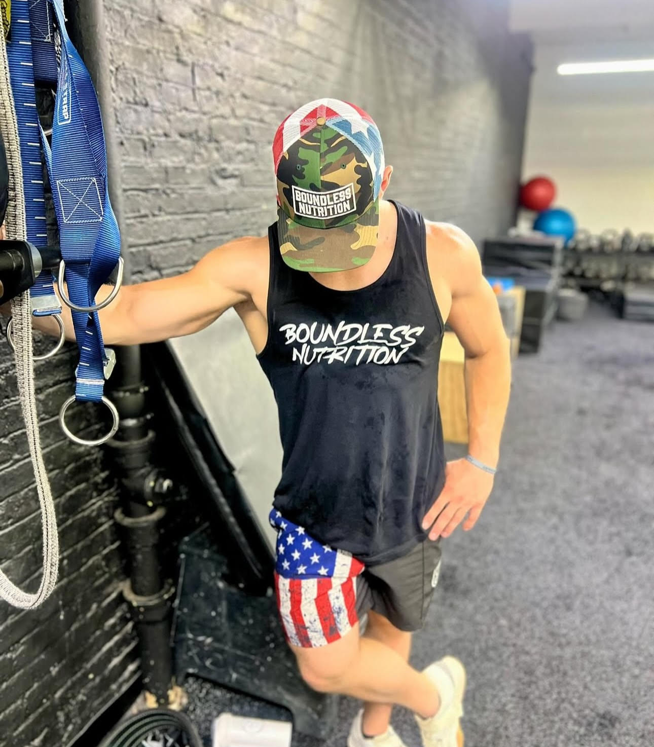 Boundless Script Tank (Mens)